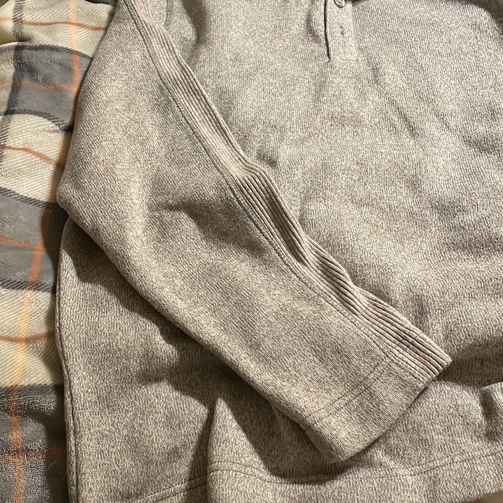 Van Heusen pullover - Picture 4 of 6